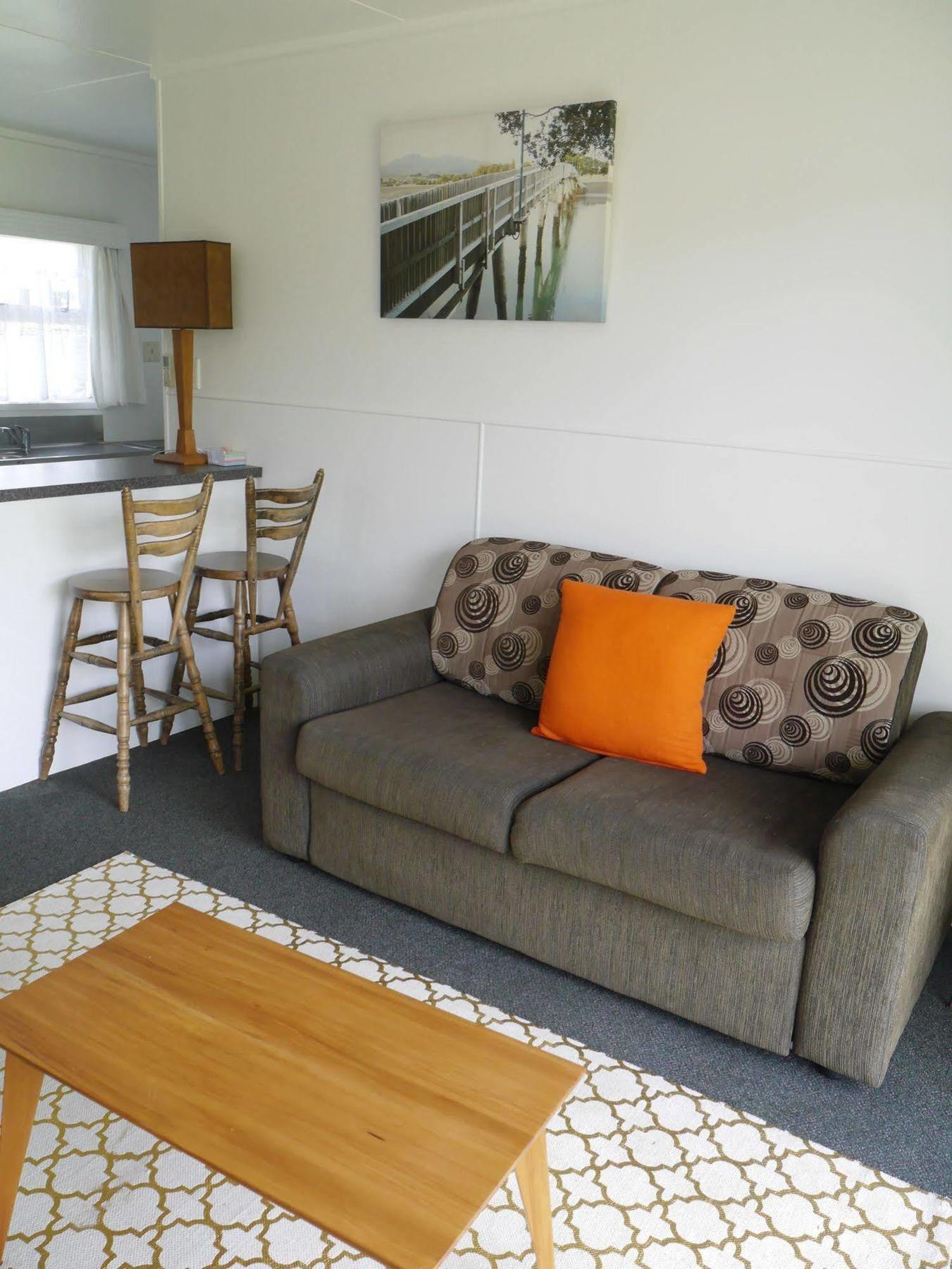 Raglan Palm Beach Motel Esterno foto